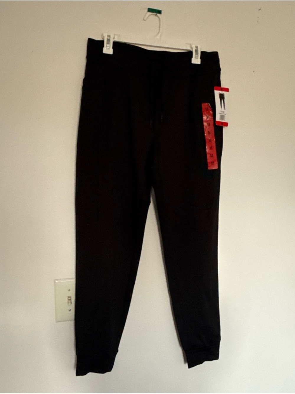 32 degree heat tech Black Jogger Sweatpants with Red Tag